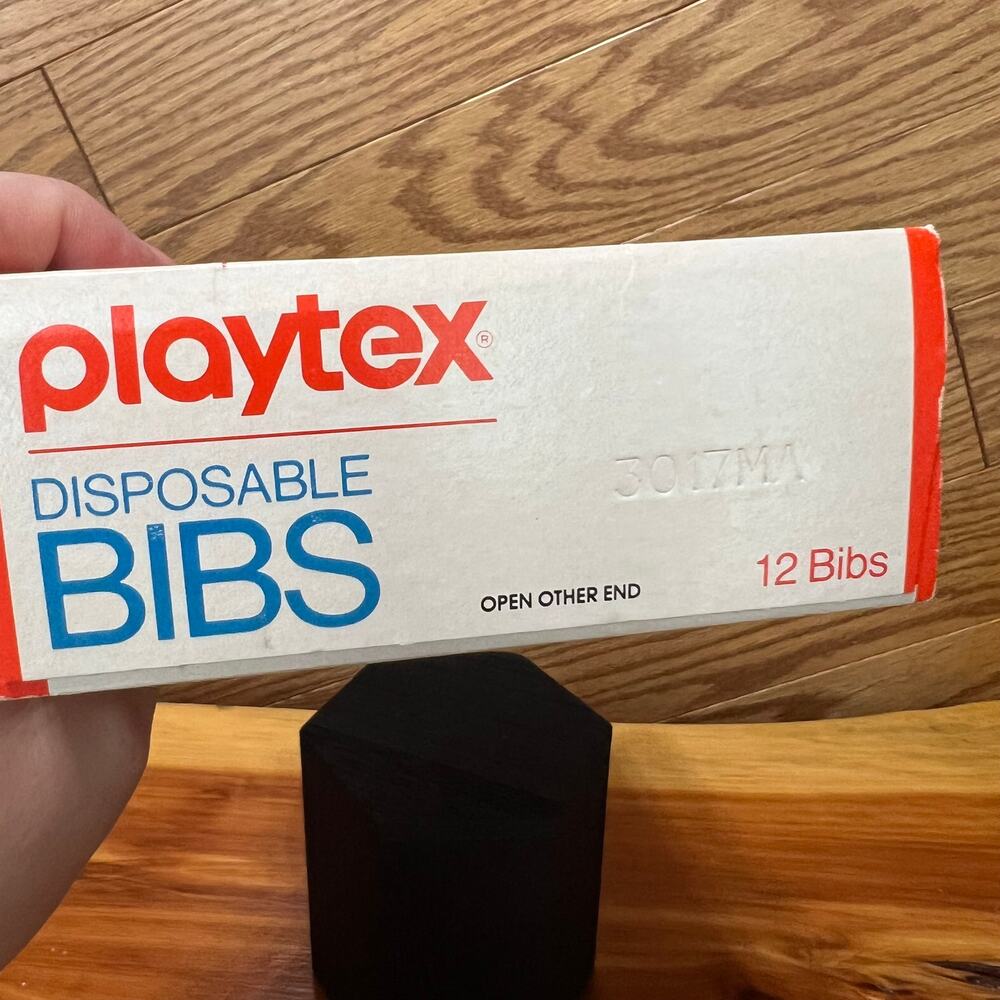Vintage 1980’s Playtex Disposable Bibs W/ Crumb Catcher 12 Pack NIB NEW NOS Prop - Picture 8 of 9
